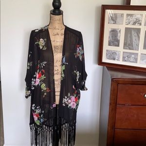 Xhilaration Black Floral Kimono